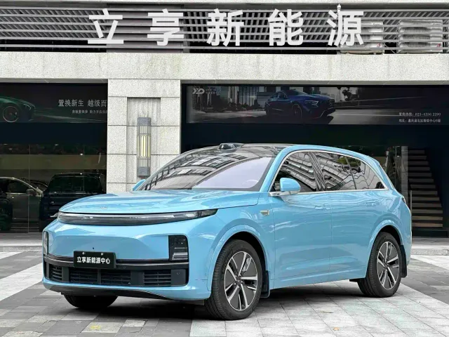 Фотография автомобиля — Li Auto L7