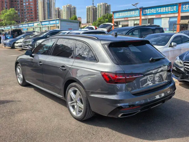 Audi A4 — Фото автомобиля 6