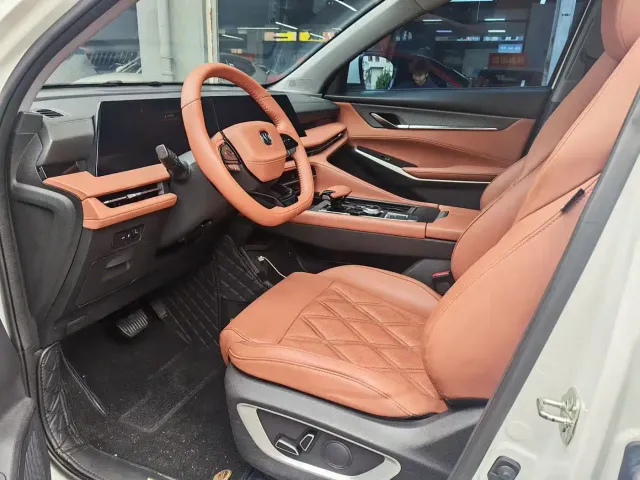 Changan CS75 Plus — Фото автомобиля 9