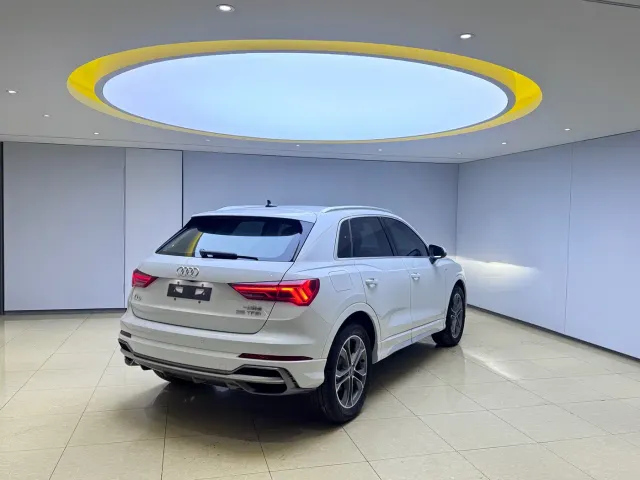 Audi Q3 — Фото автомобиля 6