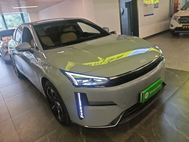 Geely Galaxy L6 — Фото автомобиля 3
