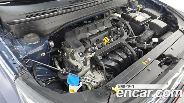 Hyundai Venue — Фото автомобиля 6