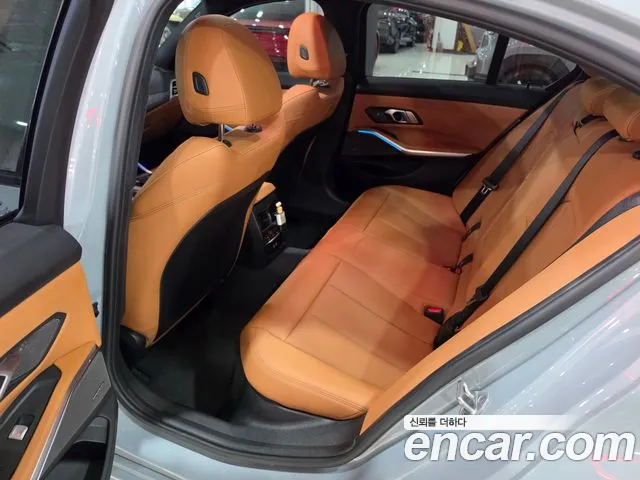 BMW 3-Series 3 серия (G20) 320i M Sport — Фото автомобиля 11