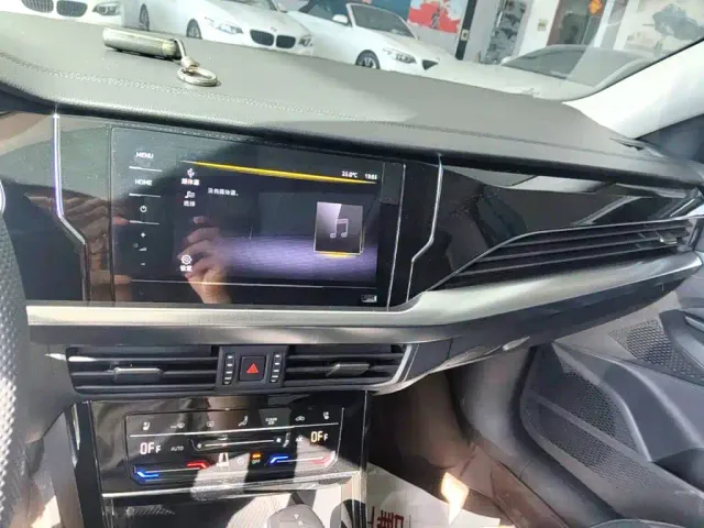 Volkswagen Passat — Фото автомобиля 12