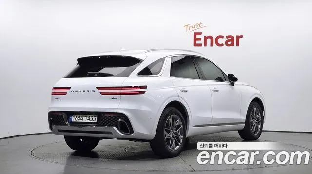 Genesis GV70 — Фото автомобиля 2