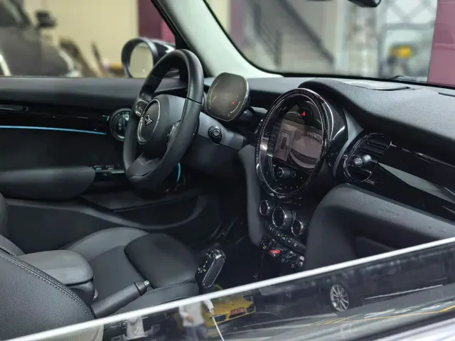 MINI Hatch — Фото автомобиля 15
