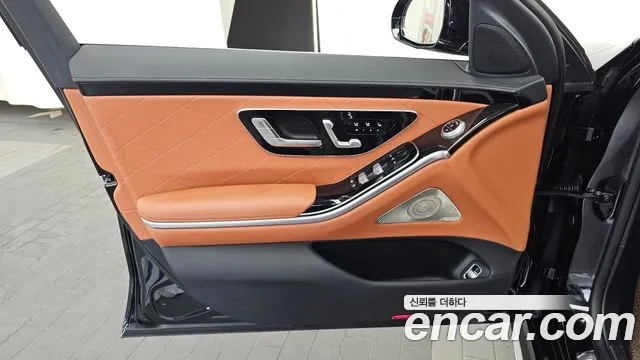 Mercedes-Benz S-Class — Фото автомобиля 22