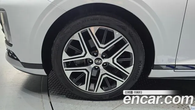 Hyundai Grandeur Grandeur (GN7) 2.5 Бензин 2WD — Фото автомобиля 5