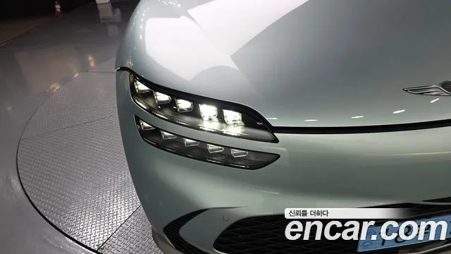 Genesis GV60 — Фото автомобиля 22