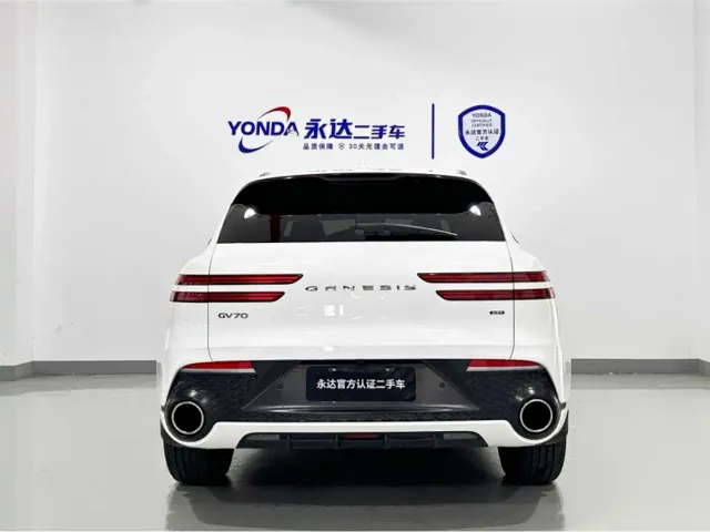 Genesis GV70 — Фото автомобиля 3