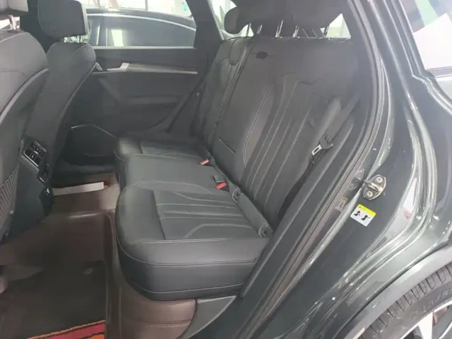 Audi Q5L — Фото автомобиля 23
