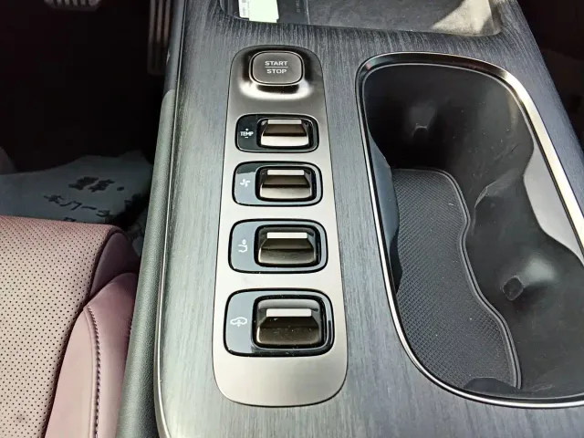 Xiaomi SU7 — Фото автомобиля 11
