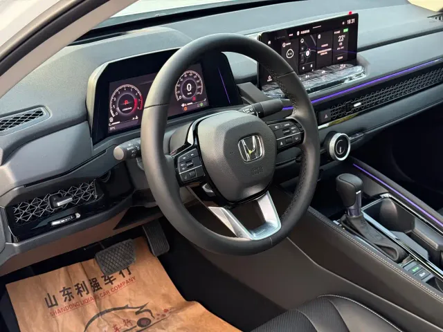 Honda Accord — Фото автомобиля 6