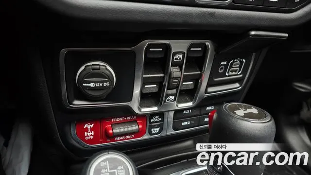 Jeep Wrangler Wrangler (JL) — Фото автомобиля 12