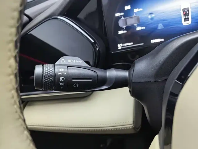 Geely Xingyue L — Фото автомобиля 21