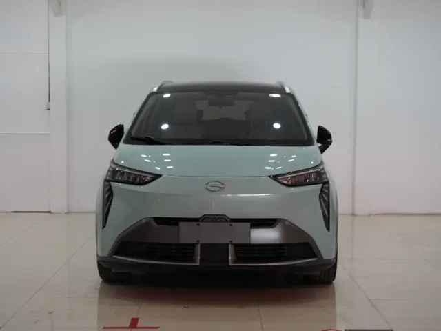 GAC Aion Y — Фото автомобиля 2