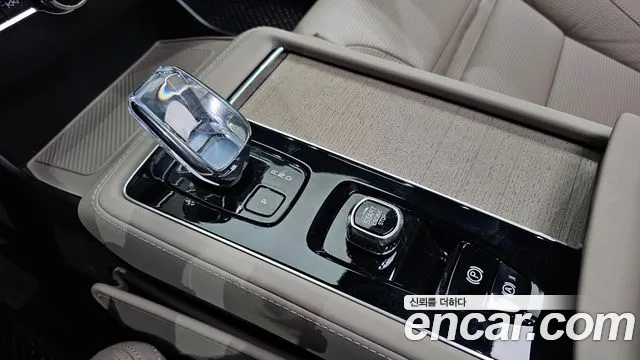 Volvo XC90 Generation 2 — Фото автомобиля 9