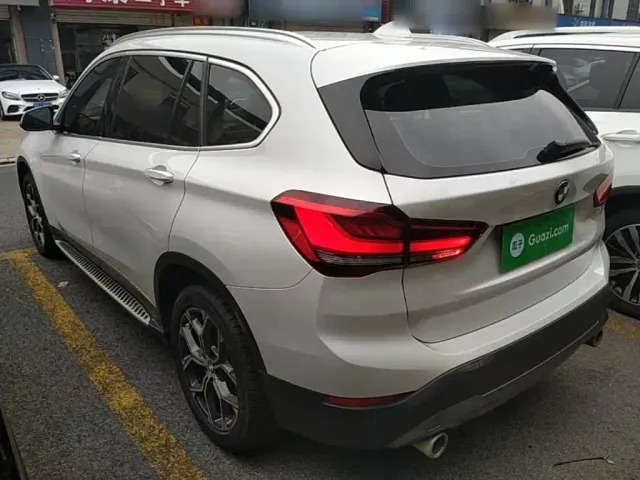 BMW X1 — Фото автомобиля 4