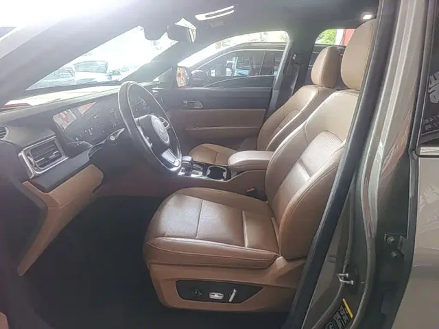 Li Auto ONE — Фото автомобиля 14