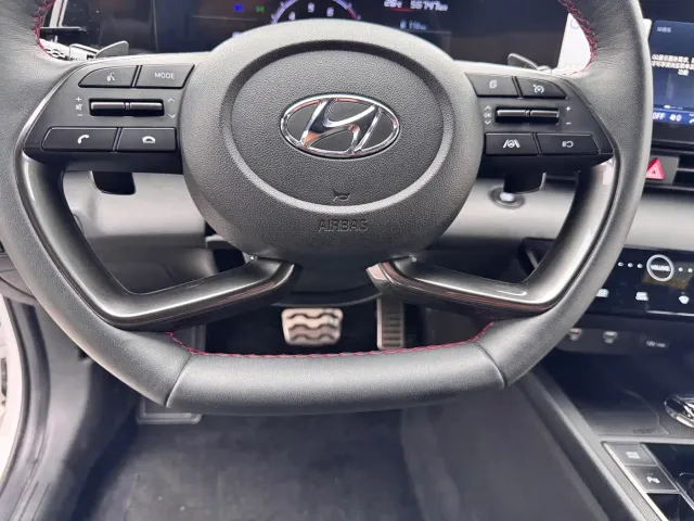 Hyundai Elantra — Фото автомобиля 12