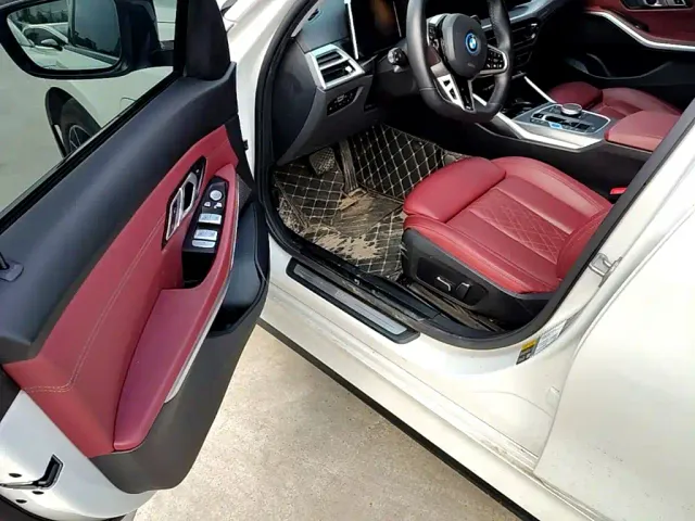 BMW i3 — Фото автомобиля 15