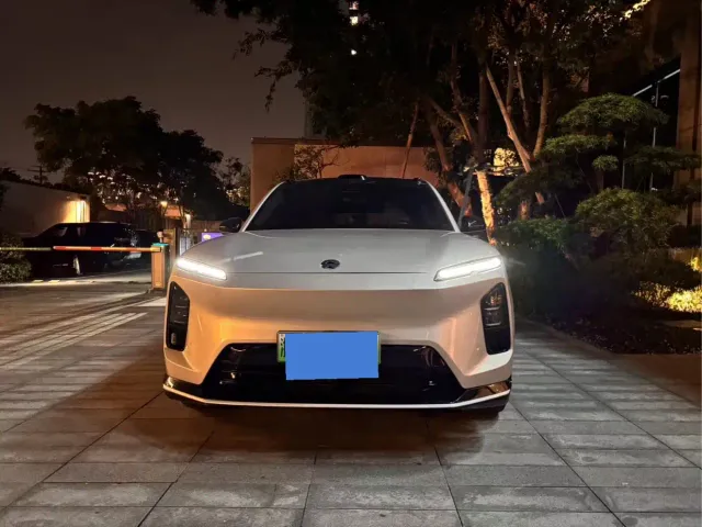 Nio EC6 — Фото автомобиля 2