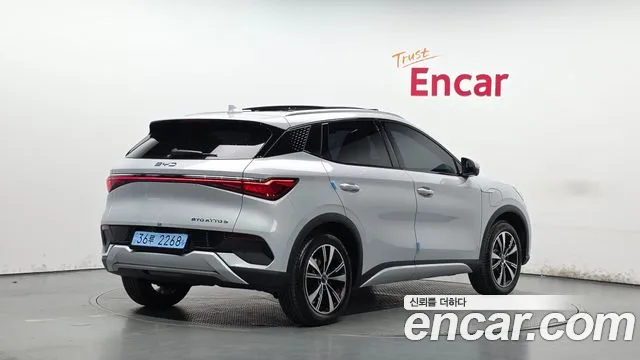BYD Atto 3 — Фото автомобиля 2