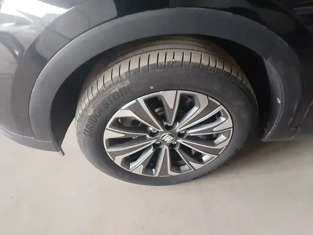 Buick Envision Plus — Фото автомобиля 22