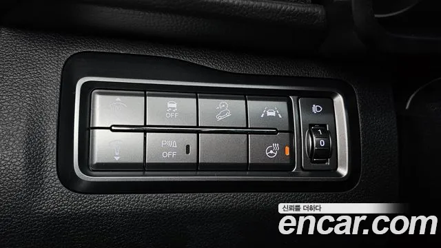 KG_Mobility_Ssangyong TIBOLI Very New Tivoli Бензин 1.5 2WD — Фото автомобиля 27