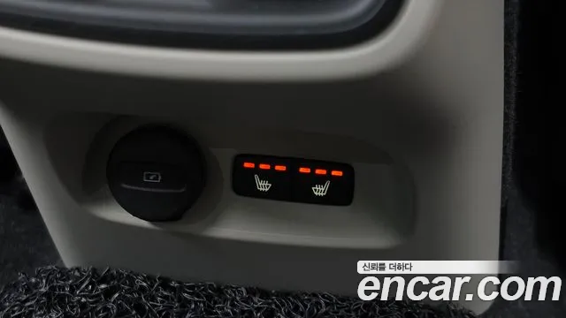 Volvo XC40 — Фото автомобиля 18