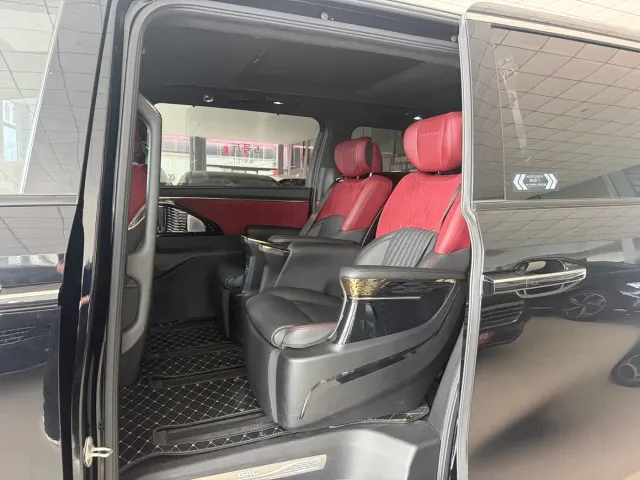 GAC Trumpchi M8 — Фото автомобиля 5