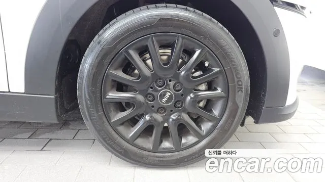 Mini Cooper Cooper 5 дверей Classic — Фото автомобиля 21