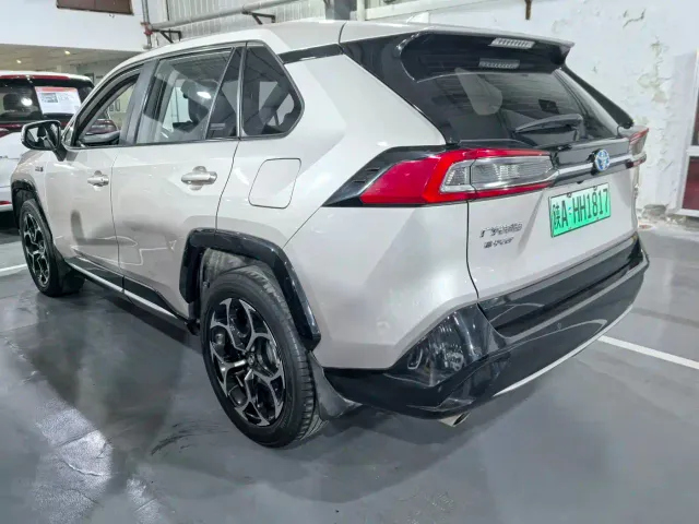Toyota Wildlander — Фото автомобиля 5