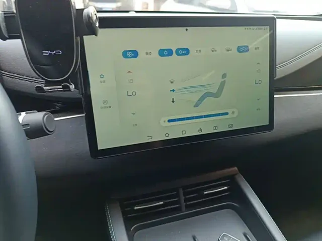 BYD Seal 06 — Фото автомобиля 12