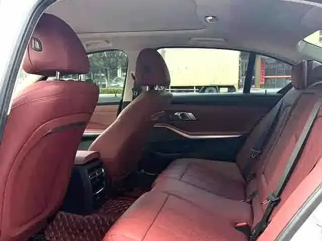 BMW 3 Series — Фото автомобиля 5