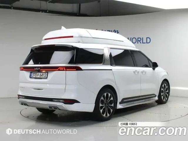 Kia Carnival Generation 4 — Фото автомобиля 2