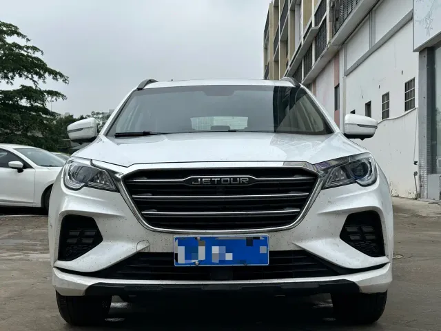 Jetour X70 — Фото автомобиля 2