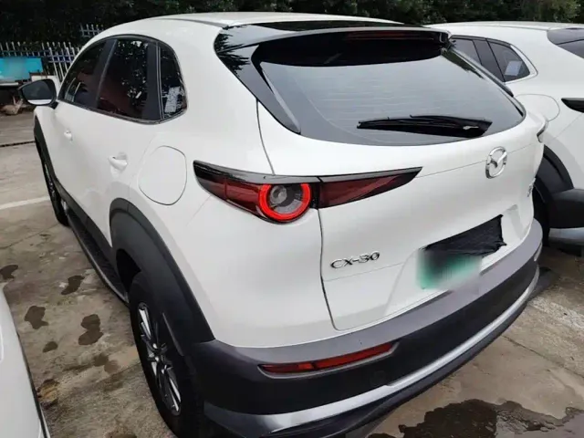 Mazda CX-30 EV — Фото автомобиля 4