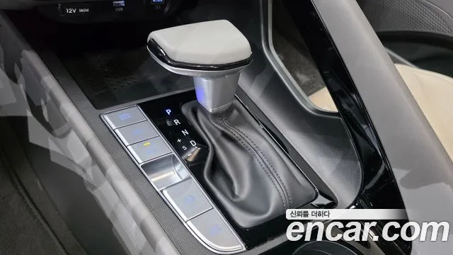 Hyundai Avante CN7 — Фото автомобиля 9