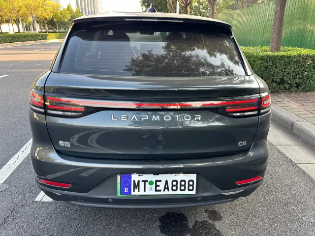 Leapmotor C11 — Фото автомобиля 14