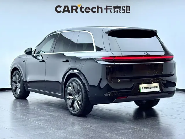 Li Auto L8 — Фото автомобиля 7