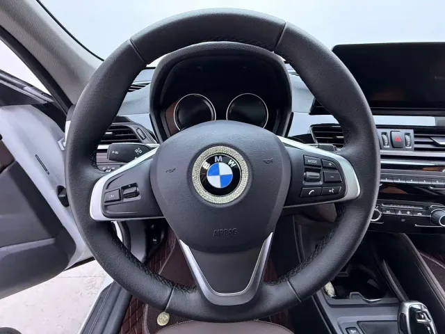 BMW X1 — Фото автомобиля 7