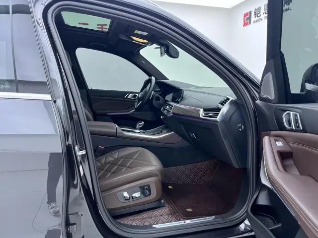 BMW X5 — Фото автомобиля 19