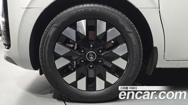 Hyundai Staria — Фото автомобиля 5