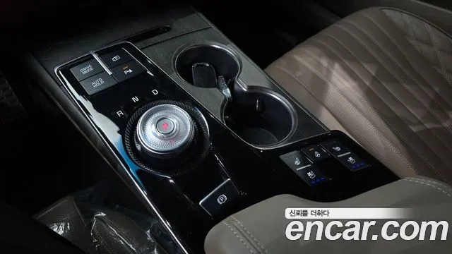 Kia K8 Hybrid — Фото автомобиля 9