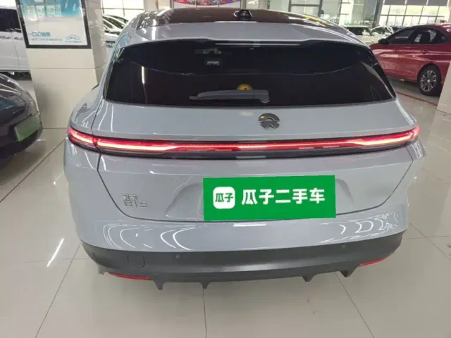 Nio ET5 Touring — Фото автомобиля 5