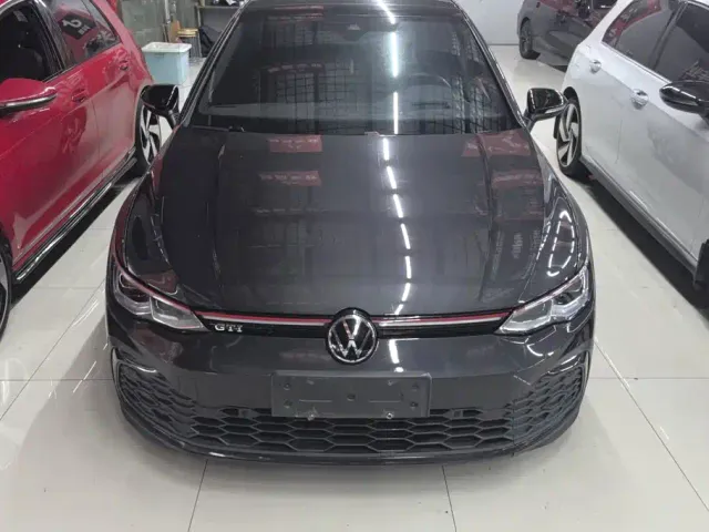 Volkswagen Golf GTI — Фото автомобиля 2
