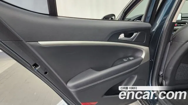 Genesis G70 Новый G70 Бензин 2.5T 4WD — Фото автомобиля 23