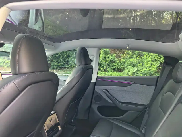 Tesla Model Y — Фото автомобиля 14