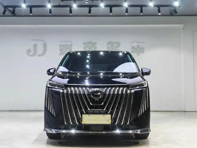 GAC Trumpchi M8 — Фото автомобиля 2
